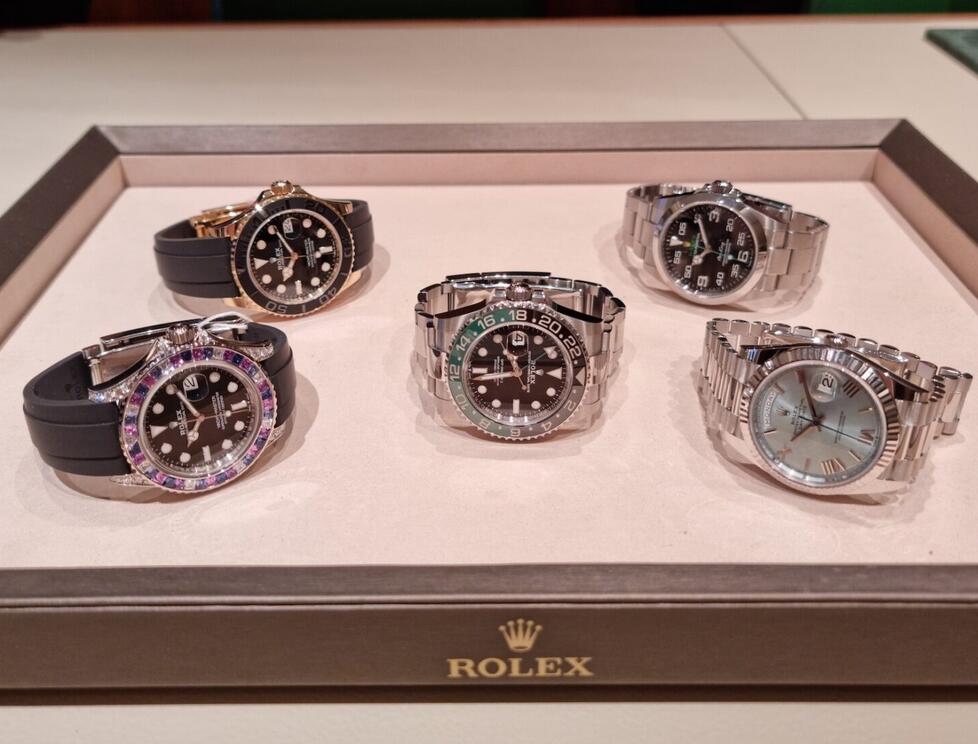 Own 1:1 Luxury Replica Rolex Watches? Maybe Now Is The Time To Sell